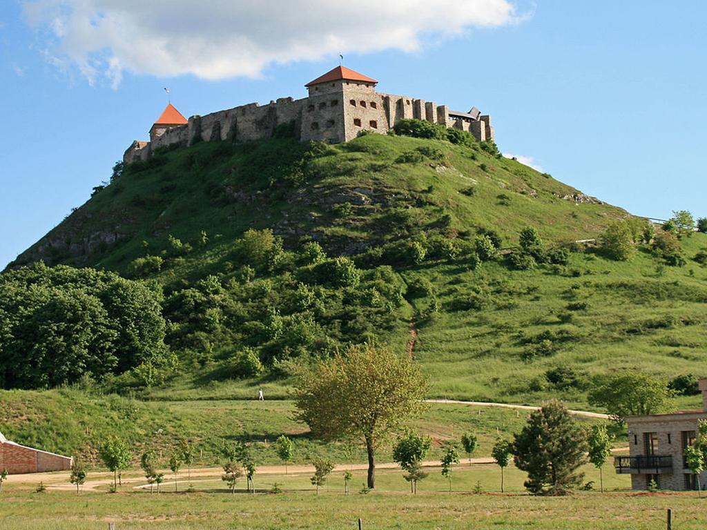 Varga Vendeghaz Sumegpraga Экстерьер фото